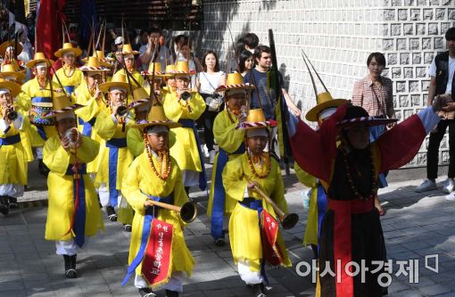 [포토]늠름한 어린이 취타대 