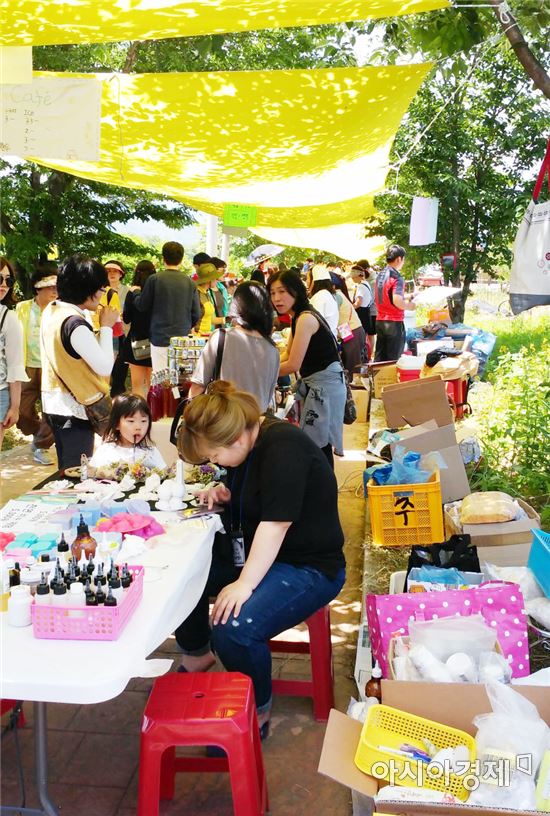 곡성 기차당 뚝방마켓, 숨겨진 즐거움을 찾아보자