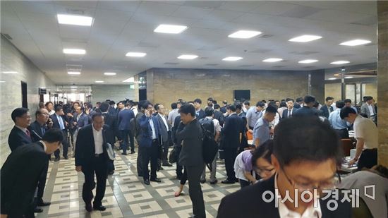 새누리당 불참으로 시작도 못한 미방위 국정감사(종합)