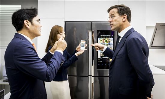 이재용 만난 네덜란드 총리 "삼성은 네덜란드경제 주요 플레이어"