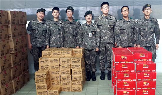 롯데제과, 군장병 사기진작 위한 과자 지원 활동 강화