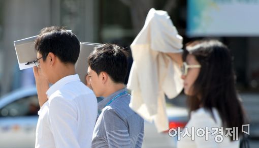 [포토]'햇빛을 피해'