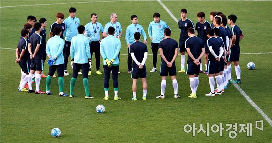 [포토]축구대표팀, '카타르전 승리를 향해'