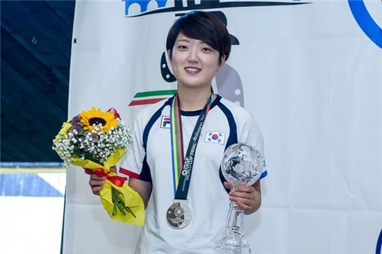 김장미, ISSF 사격 월드컵에서 은메달 획득
