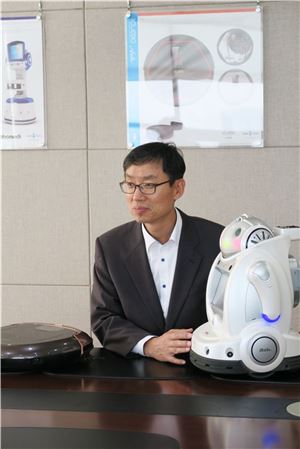 신경철 유진로봇 대표