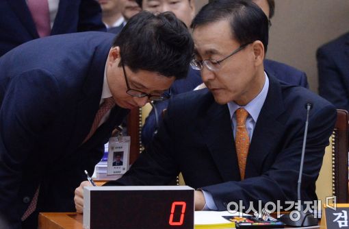 [포토]지시하는 김수남 검찰총장