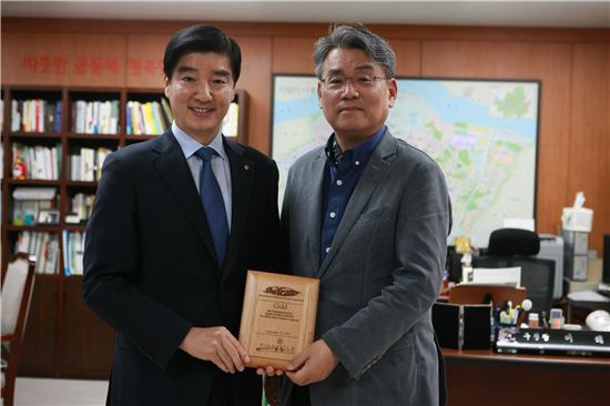 강동선사문화축제 '피너클 어워드' 3관왕 수상