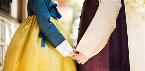 롯데시티호텔명동·L7명동, '한복입고 나빌레라' 패키지 출시