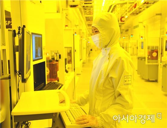 반도체 '46%의 기적'…영업이익률, 제조업 7.2배