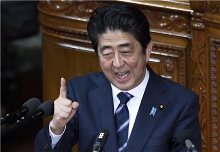 일본 TPP 승인안,  중의원 특위서 가결…'날치기' 비난도