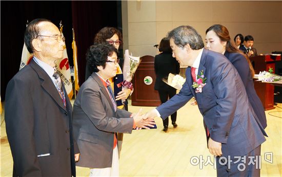 전남도의회 임명규 의장, 제37회 흰 지팡이의 날 기념식 참석