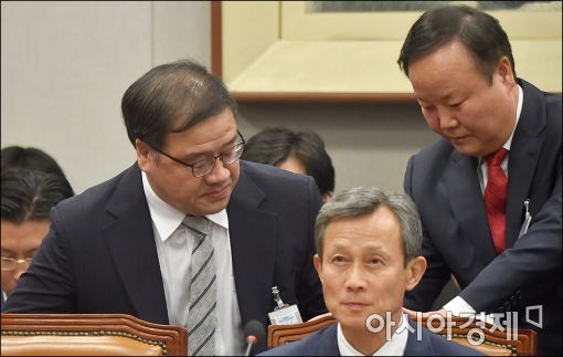 [포토]국정감사 출석한 안종범 수석
