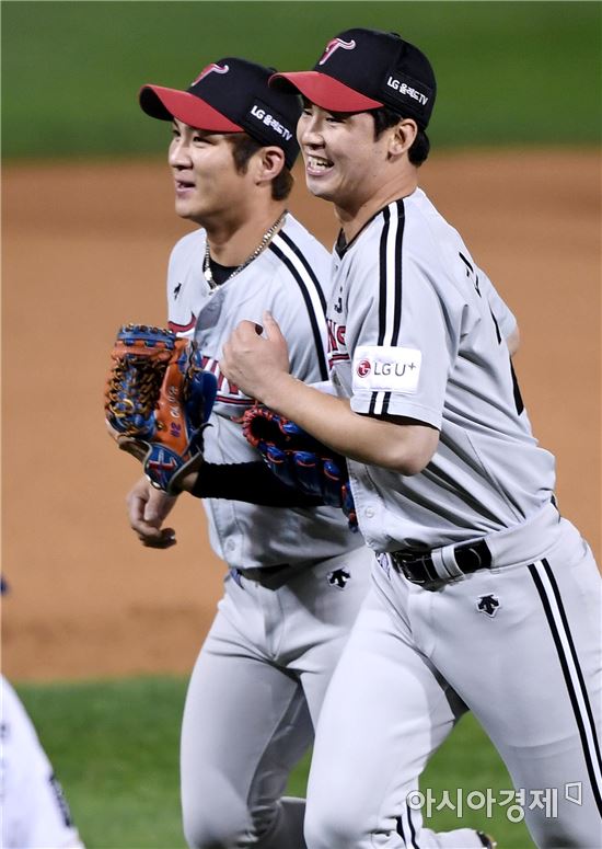 [포토]진해수-오지환, '우리는 트윈스다!'