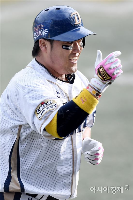 [포토]박석민, '투런포 넘어갔어!'