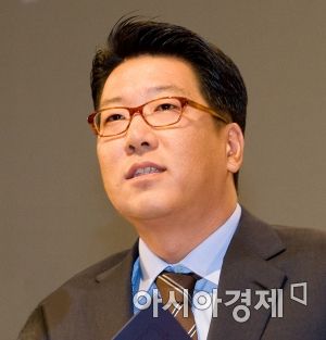 정지선 회장, 현대百 사내이사 재선임…이동호 부회장 "면세점 차별화"  