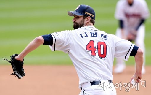 '오재일 끝내기 희생플라이' 두산 KS 1차전 1-0 승