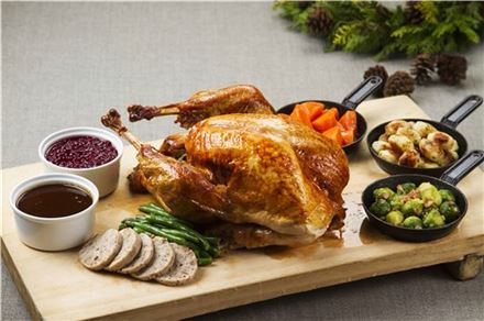 호텔가, 크리스마스·연말시즌 맞아 '칠면조 요리' 봇물(종합)