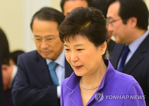 “朴대통령 ‘연예인 보톡스’ 시술 받아…최순실이 정기적으로 의사 대동”