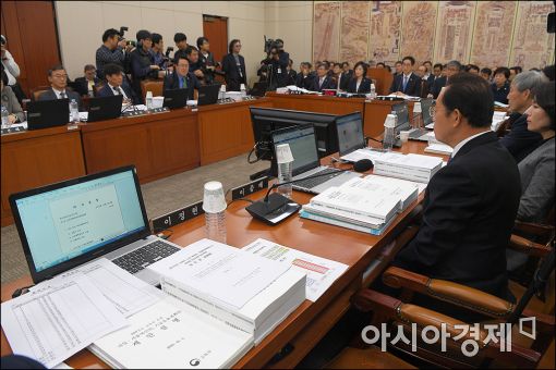 [포토]이정현 대표, 국회 소속 상임위 불참