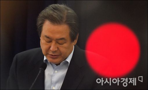 김무성 "朴 전 대통령 구속, 헌정사에서 가장 불행한 일"