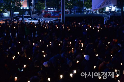 [포토]어둠 밝히는 촛불
