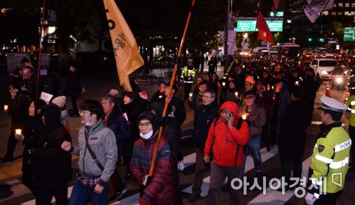 최대 10만명 모여 "박근혜 퇴진"…집회 앞둔 광화문 긴장감