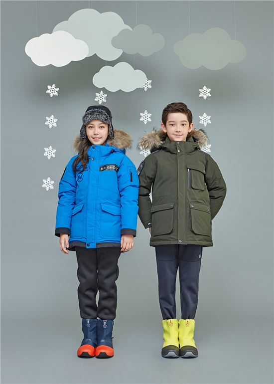 추워진 날씨…다운재킷 출시 경쟁 치열  