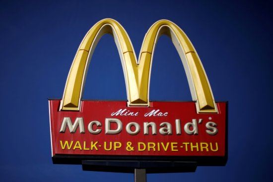 맥도날드 "햄버거 위생검사, 절차 위반"…소비자원에 법적 대응   