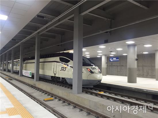 ▲ 수서고속철도(SRT) / 사진=아시아경제 DB
