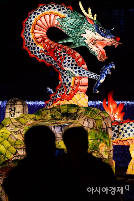 [포토]청계천에 등장한 용