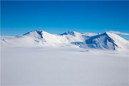 ▲남극은 평균 해발고도가 2000m를 넘는다.[사진제공=극지연구소]