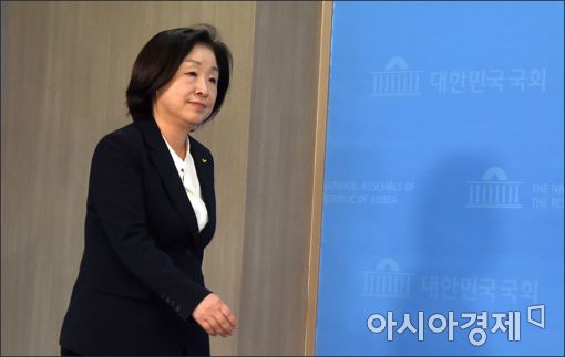 심상정 "청와대 압수수색 거부는 범죄 증거 지키기" 황교안에게도 경고