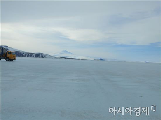 [남극을 읽다]"남극에 도착하다"