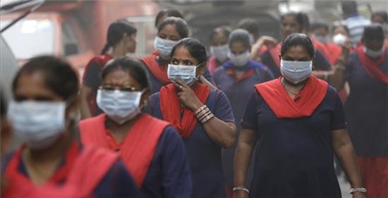 [포토]최악의 대기오염…초미세먼지에 휩싸인 인도 뉴델리 