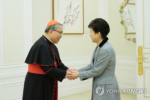 박 대통령, 염수정 추기경·김장환·김삼환 목사 만나 “사이비 사실 아니다”