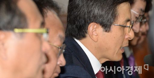 [포토]모두발언하는 황교안 국무총리