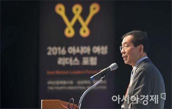 '다수 잠룡'의 역효과…근심하는 민주당