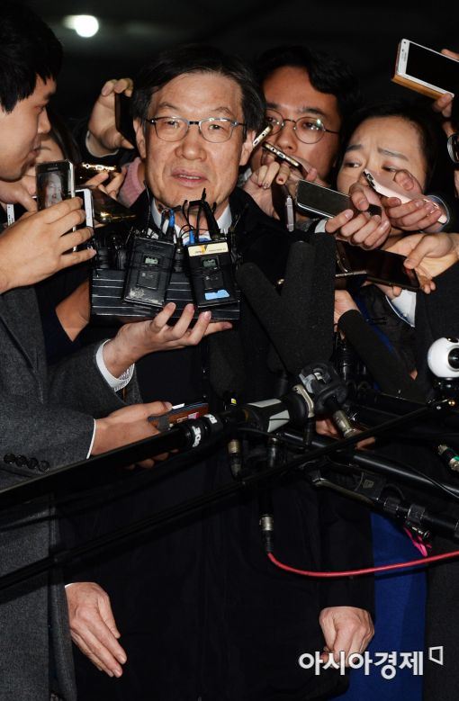 '차은택 지원 의혹' 권오준 포스코 회장, 검찰서 밤샘조사