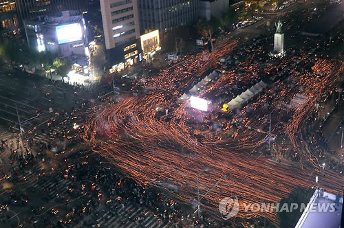 박대통령이 통합시킨 '100만 촛불 민심'…"오직 하야"