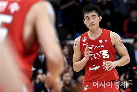 [포토]변기훈, '3점슛 세리머니'