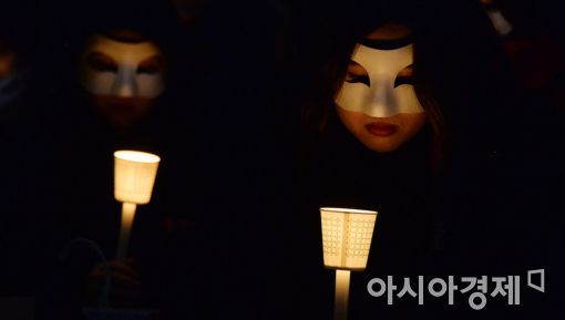 [포토]촛불 든 대학생들
