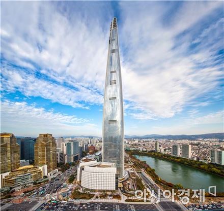 123층 높이 세계 6위 제2롯데월드, 서울시 사용승인 받을까