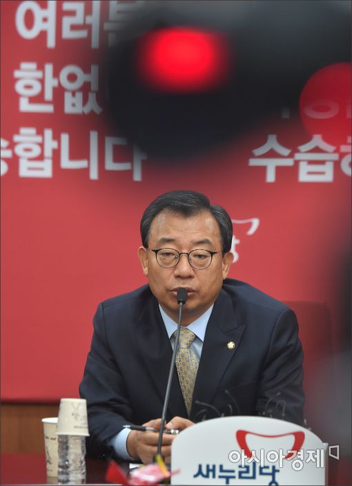 이정현 "초헌법적 권한은 문재인·추미애에게 없다…野 장외투쟁은 인민재판"