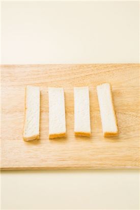 1. 식빵은 세로로 4등분한다. 