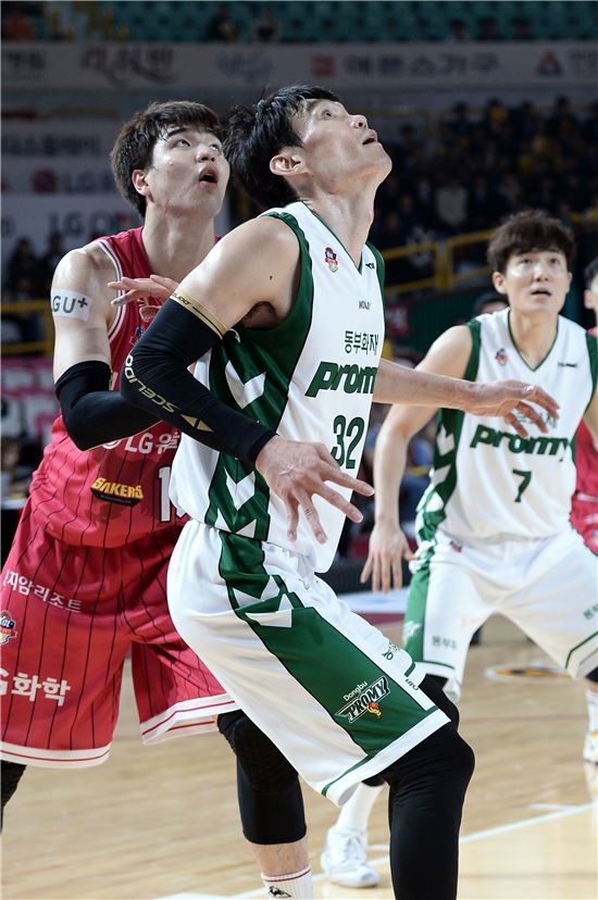 '김주성 16득점' 동부, LG 제압하고 3연승