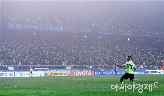 [포토]레오나르도 'AFC 챔피언스리그 파이널에서 태권 세리머니'