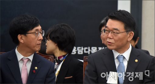 [포토]의견 나누는 강호인·김경환