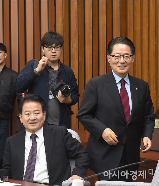 [포토]회의 참석하는 박지원·정동영