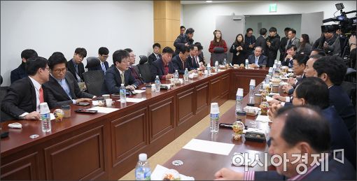 [포토]새누리당 재선 긴급 모임