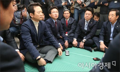 [포토]새누리당 단식농성장 찾은 남경필·김용태